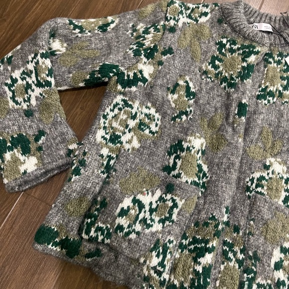Zara green and gray knitted sweater - Picture 4 of 10